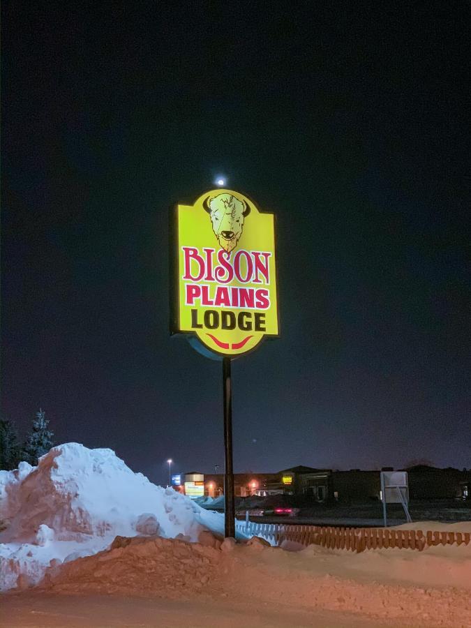 Bison Plains Lodge Moorhead Exterior foto